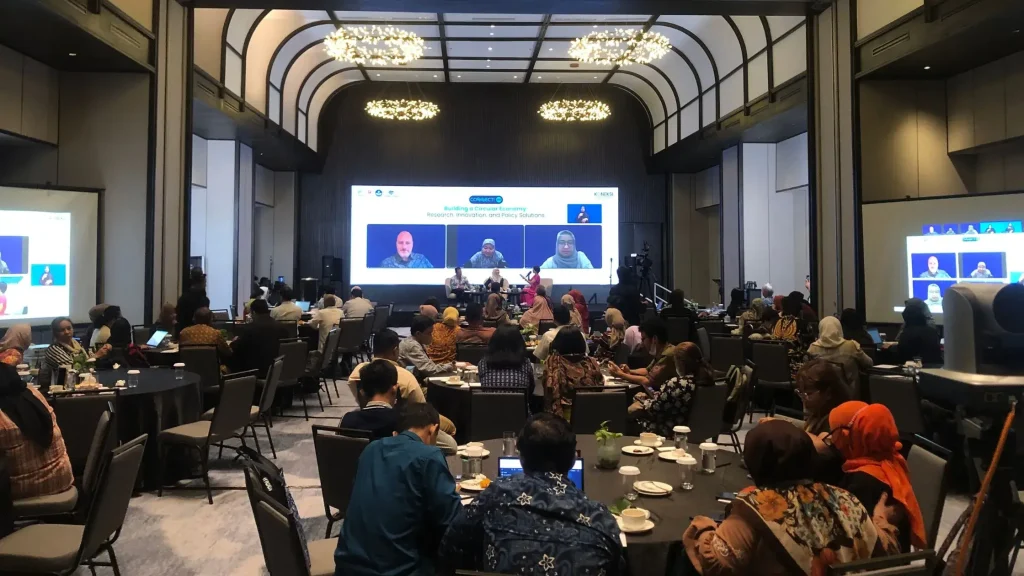 contoh acara symposius