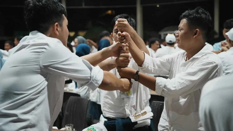 pentingnya team building