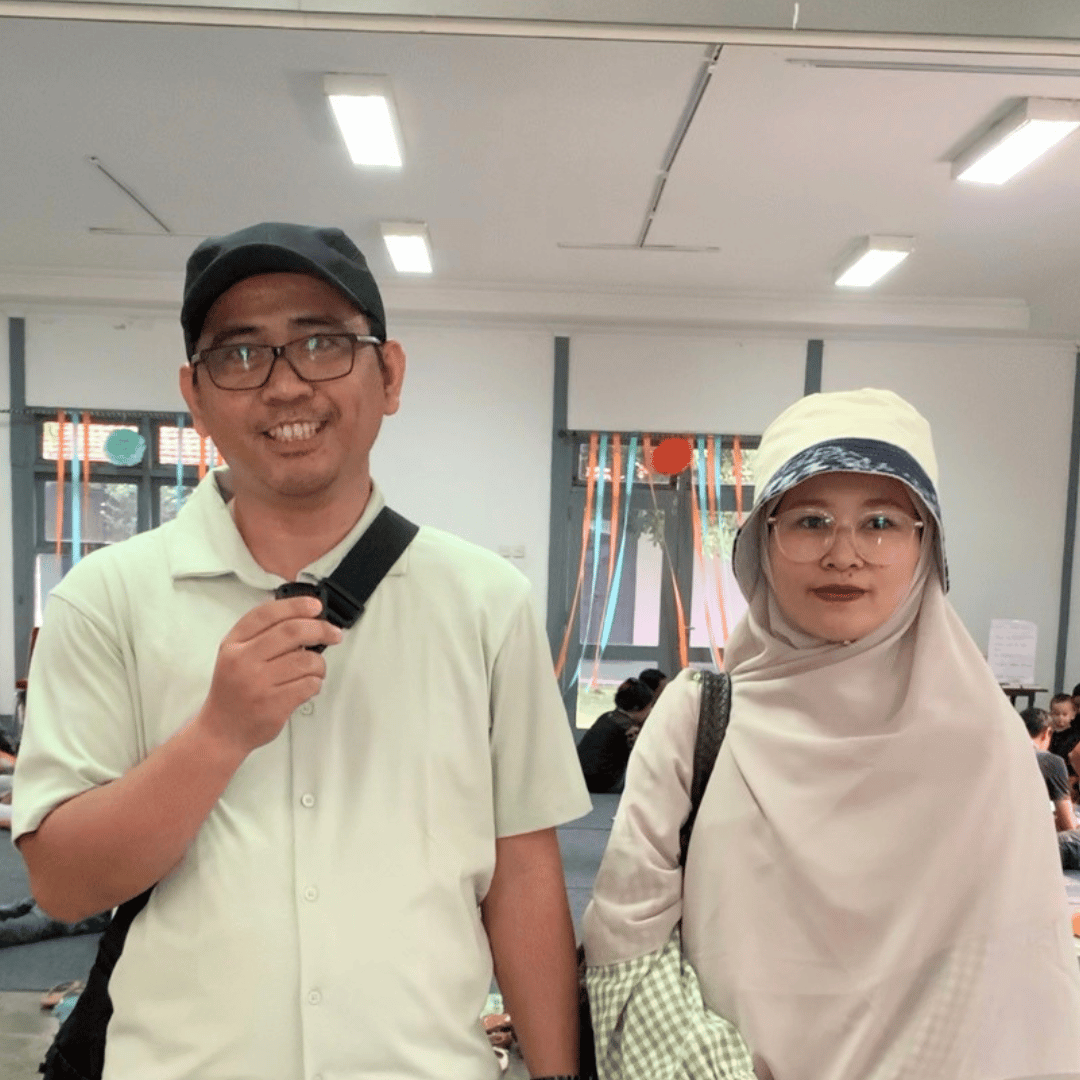 Asep Jamil dan Ghina